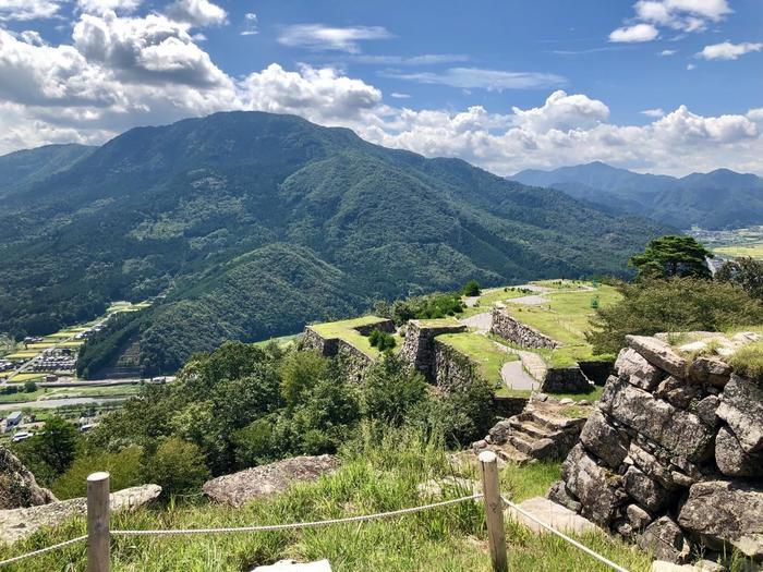 日本のマチュピチュ！？天空の城「竹田城跡」に登ろう！