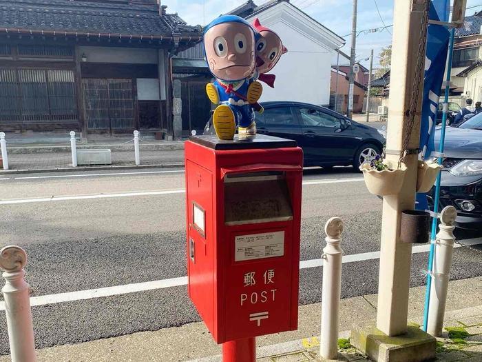 氷見漁港と氷見市中心街の満喫ルート！ 富山湾の魚介にまんがロード    