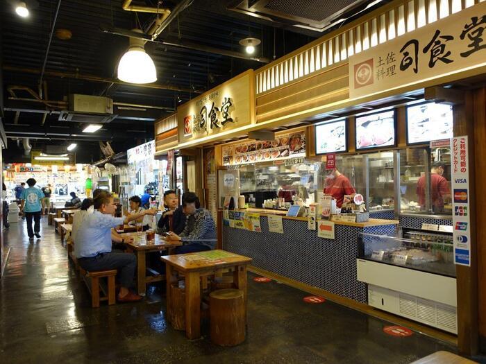 ひろめ市場で土佐の食文化を味わいつくしてきた