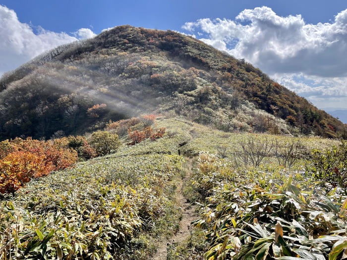 【島根】石見富士「三瓶山」のカルデラを大縦走！