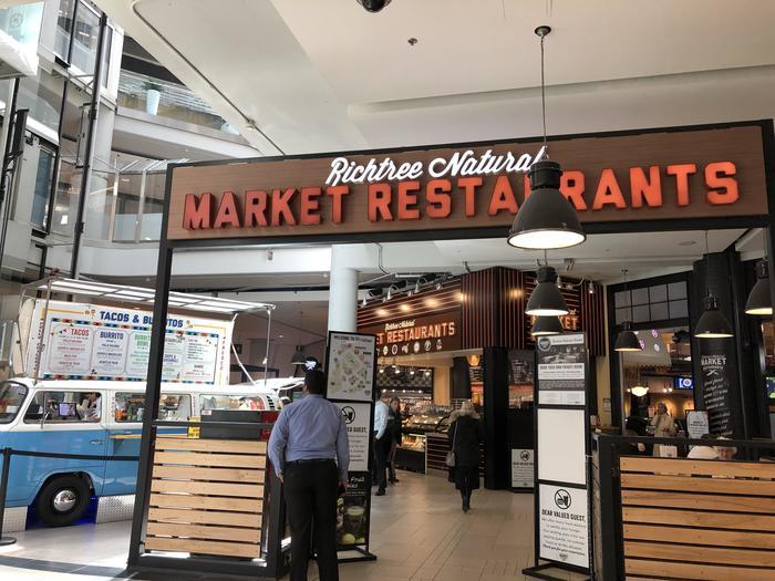 ランチ時は激混み!カナダ・トロントにあるRichtree Market Restaurantに行ってきました。