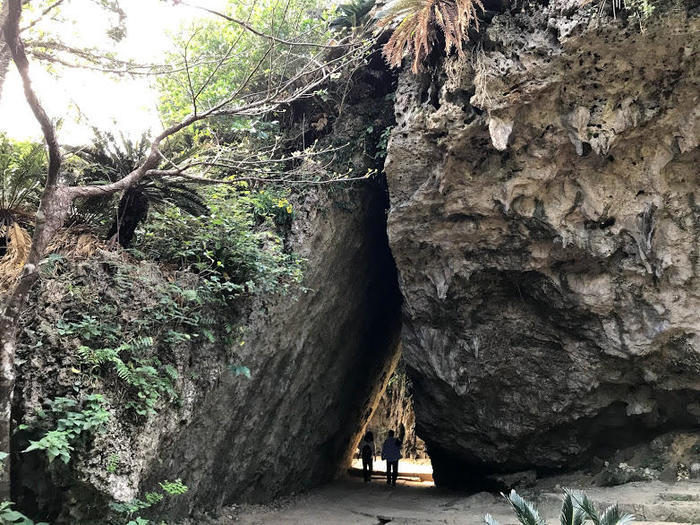 沖縄の世界遺産のひとつ「斎場御嶽」ってなんて読むの？正解は...