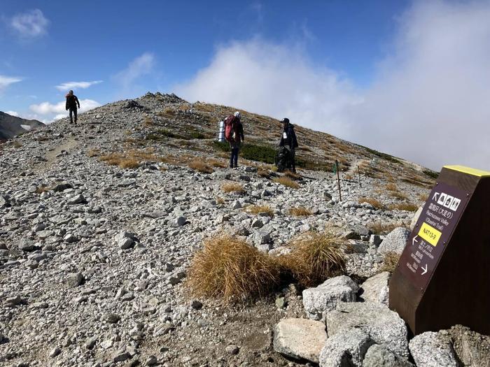 【岩稜登山】岩と雪の殿堂「剱岳」と「立山三山」縦走の山旅