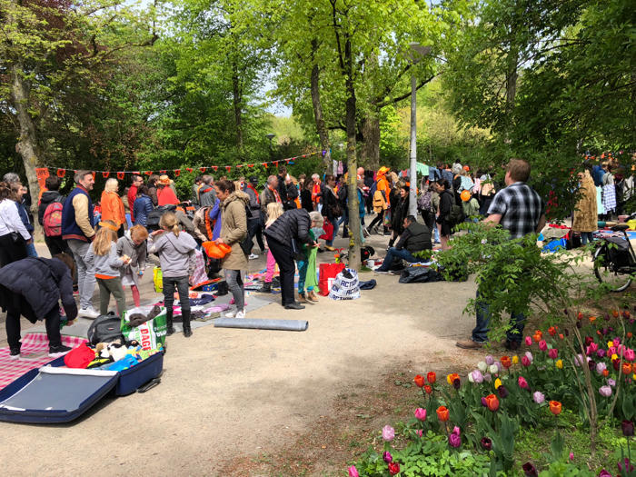 オランダで最も盛り上がるお祭り!国王の誕生日「キングスデー」