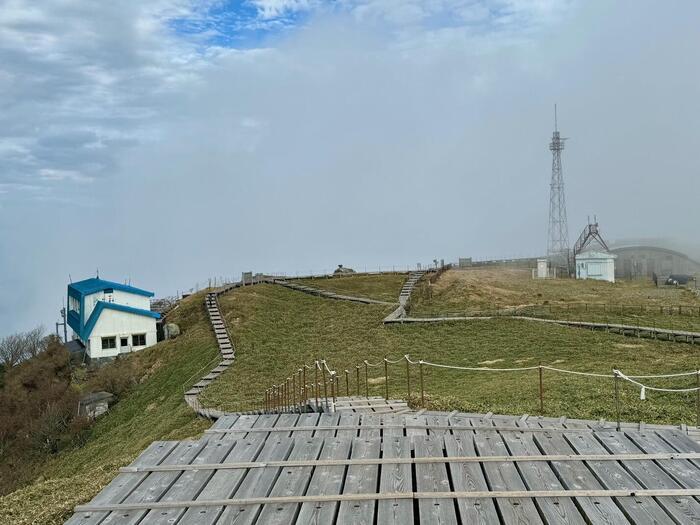 【日本百名山】23座目は天空の絶景ロードを見たくて剣山へ（徳島県）