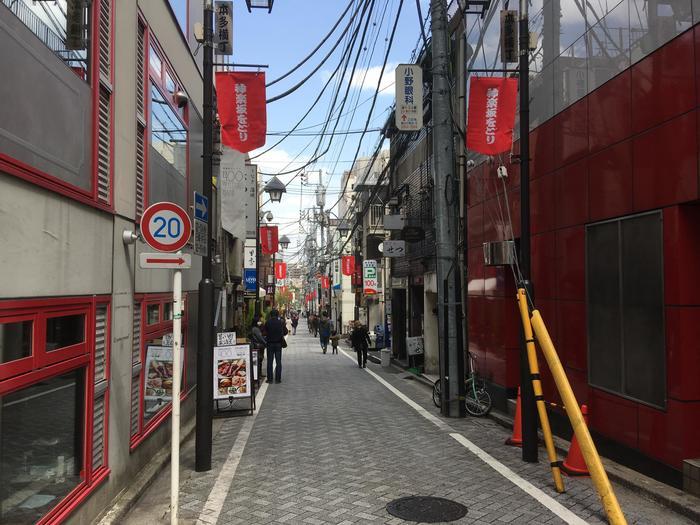 東京の路地裏を歩く「裏さんぽ」第五回　神楽坂の巻