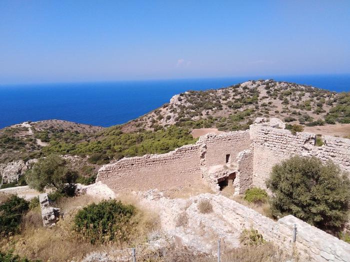 【ギリシャ】ロドス島ぶらり車旅、歴史を感じさせるクリティニア城へ