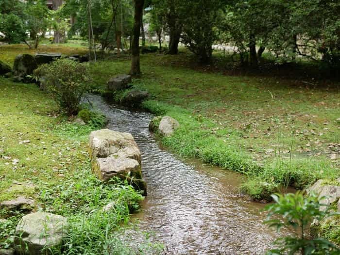 【京都】上賀茂神社（賀茂別雷神社）の見どころ・パワースポット・御朱印などを徹底解説