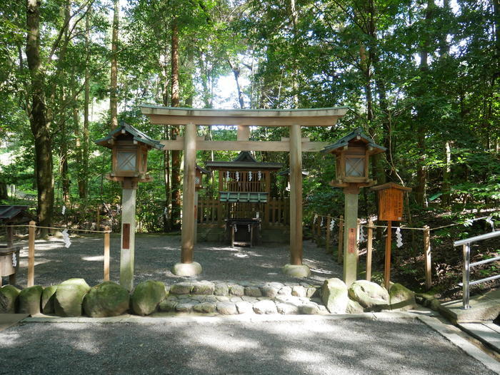 日本最古の神社「大神神社」～三輪山がご神体。30m超えの大鳥居あり～