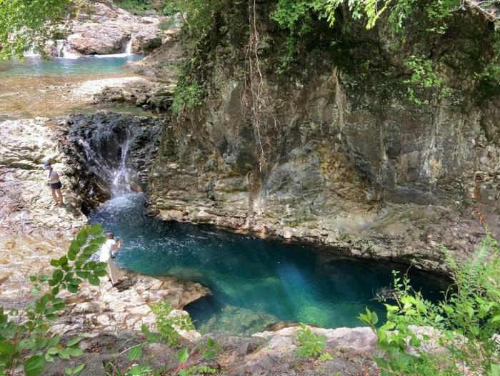 自然と水の綺麗な温泉郷　群馬県・四万温泉