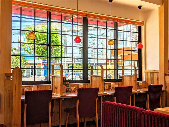【インドネシア】バリ島に驚きの出店!大人気のコメダ珈琲に行ってみました~店舗編~