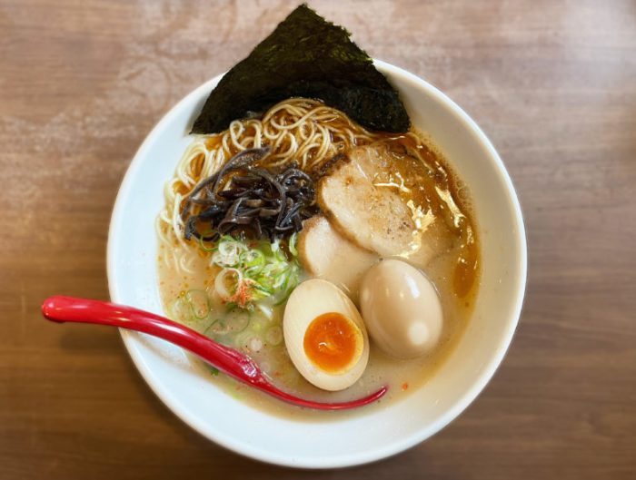 天草で出会った新感覚のエビ塩ラーメン