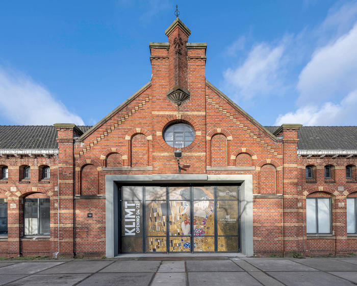 紙の作品が集うアートフェア「Art on Paper Amsterdam」