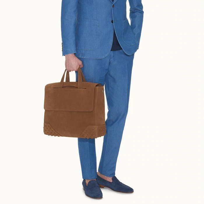 大人に似合うTOD’S(トッズ)の人気バッグ6選【コーデ付】