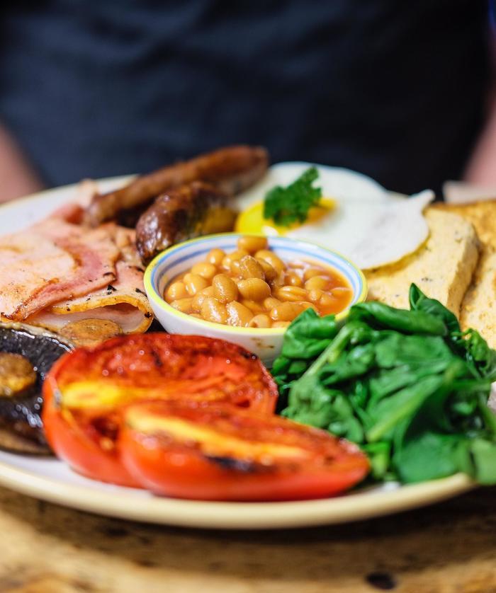 イギリスで何を食べる?イギリスの美味しい食べ物20選をご紹介
