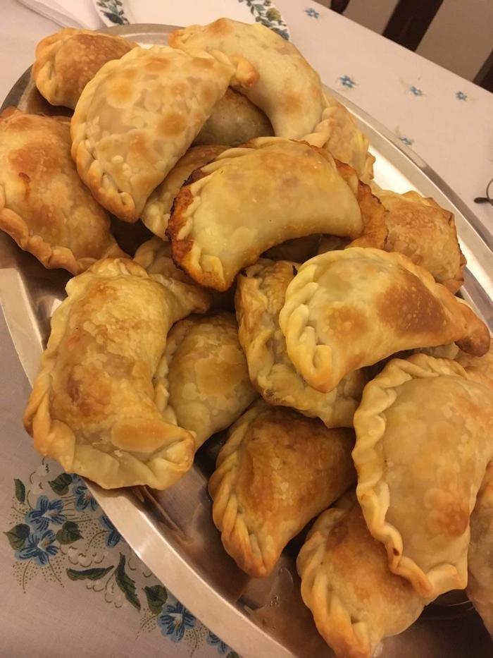 アルゼンチンに来たら絶対食べたい!「エンパナーダ」を紹介します