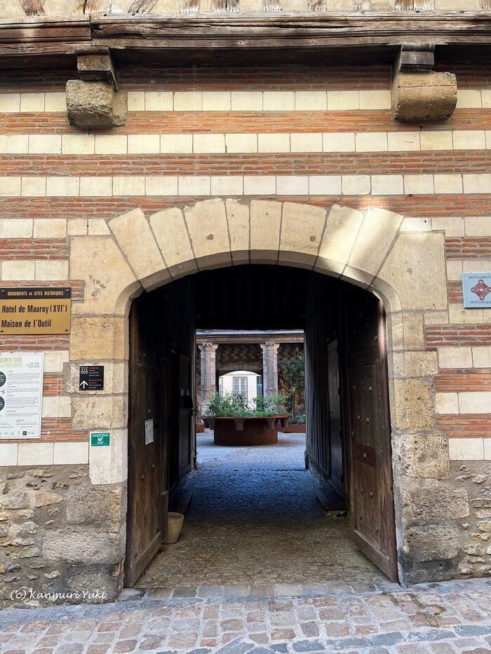 【フランス】セーヌ川の流れる中世の町トロワ:道具と職人博物館