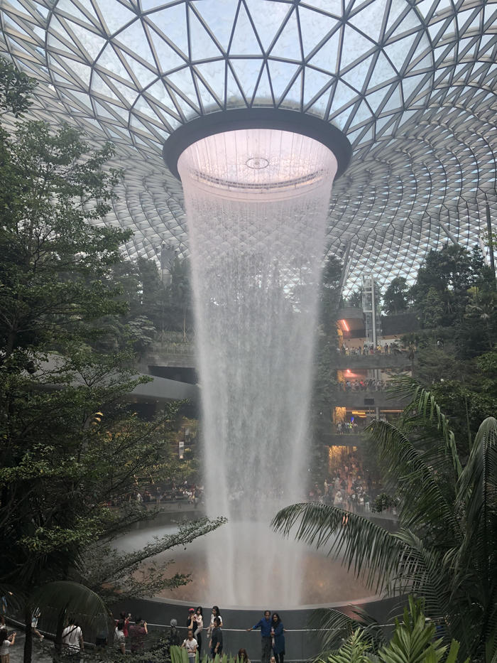 チャンギ空港直結ジュエル・チャンギ・エアポート徹底解剖〜概要・グルメ編〜