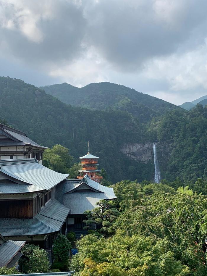 【和歌山県】高さ・水量ともに日本一！那智の滝の魅力とは？