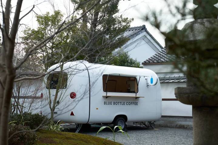 BLUE BOTTLE COFFEE TRUCK IN KYOTO