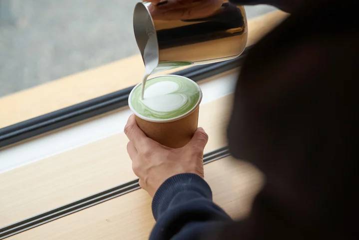 BLUE BOTTLE COFFEE TRUCK IN KYOTO