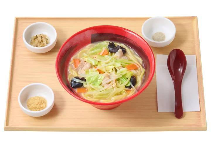 「やよい軒」 の麺シリーズに新商品が登場 白湯スープにもちもち食感の麺が絡まり 1/2 日分の野菜が摂れる 関東のソウルフード 『野菜タンメンとから揚げの定食』 ３月 19 日（火）より新発売