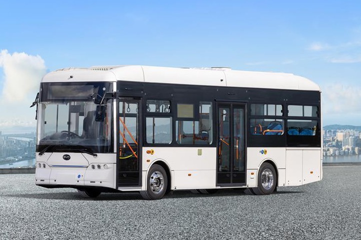 BYD、新型EVバス「J7」の2025年内納車開始とEVトラック市場参入を発表！「多様性あふれる商用EV車両の販売を強化」