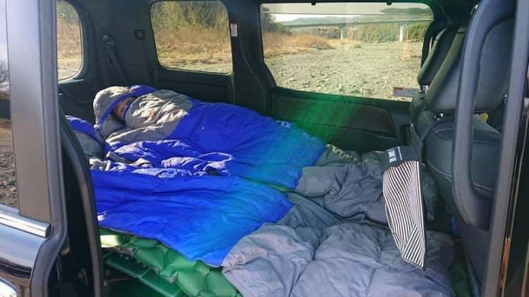 車中泊に便利なエスクァイア!フルフラットになるから改造要らず【あなたの『車×キャンプスタイル』】