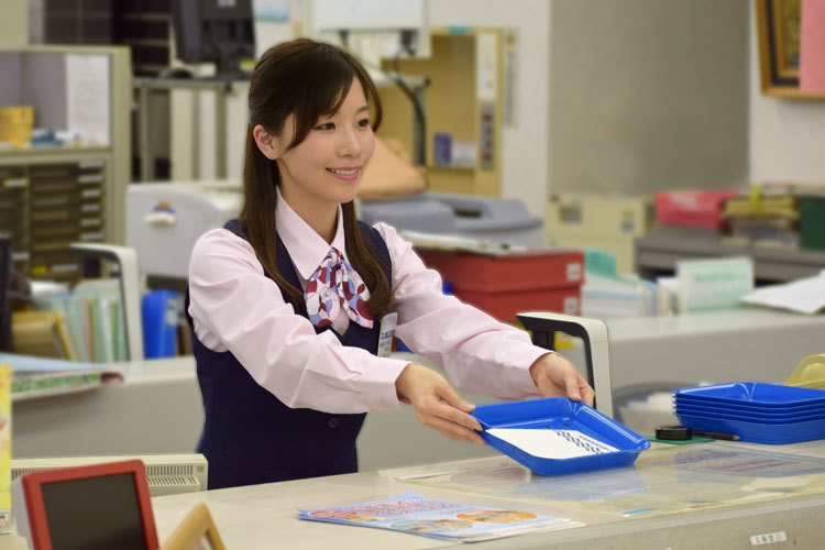 【信用金庫】の仕事を徹底解説！年収は？福利厚生は？