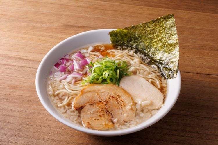 【ひよこが鳴く春に、味わい深い中華そばを】らぁ麺 ひよこ 2024年5月8日(水) NEW OPEN!!