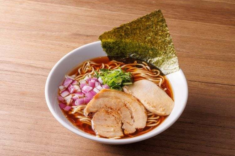 【ひよこが鳴く春に、味わい深い中華そばを】らぁ麺 ひよこ 2024年5月8日(水) NEW OPEN!!