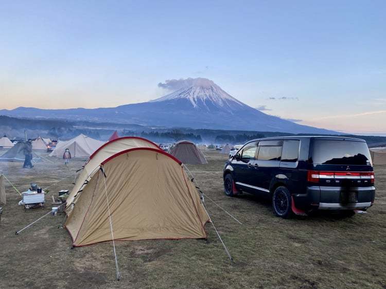 デリカD:5にファミキャンの荷物を積み込んで！富士山を眺めてチル【あなたの『車×キャンプスタイル』】