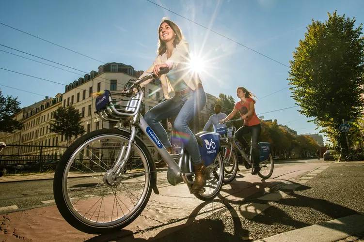 自転車タイヤがひび割れる3つの原因とは？交換頻度や修理費用の目安もご紹介！