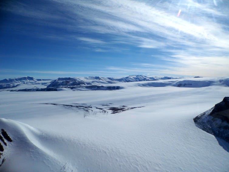 極寒の南極で「空気中の水素をエサにして生きるバクテリア」を発見