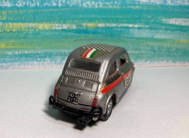 SSをイタリア語読みした「esse-esse」のデカールに興奮！「フィアット・アバルト595SS」【丸餅博士のヴィンテージ・ミニカー・ワールド】