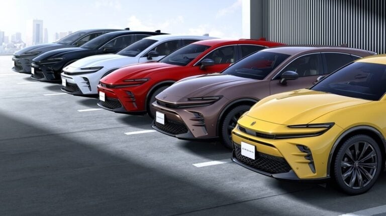 トヨタ『クラウン スポーツ』HEVの受注開始!590万円で11月発売、PHEVも12月に