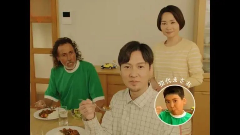 Jリーグカレーがまさかの復刻　CMには当時のまさお少年本人も父親役で登場