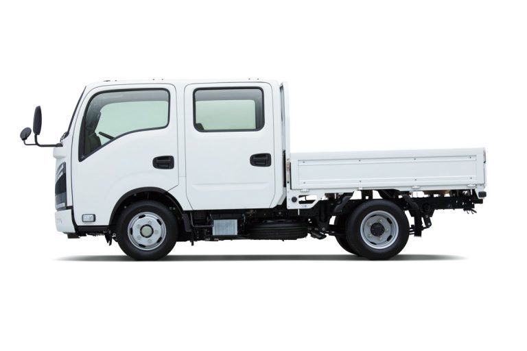 日産　普通免許対応トラック「アトラス」にダブルキャブを追加し6名乗車が可能に