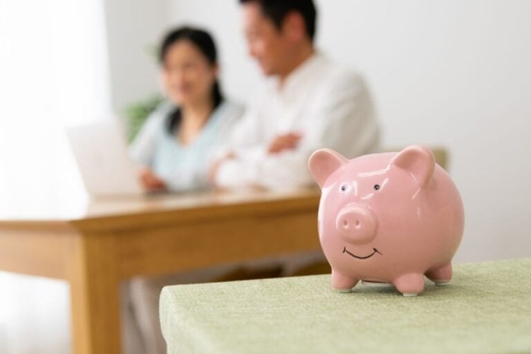 車の買い方どっちが賢い?“現金一括”or“ローン”…現金派とローン派の意見を聞いてみたら「え?そんな理由で?」も