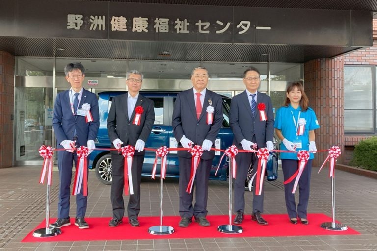 ダイハツ　「福祉介護・共同送迎サービス『ゴイッショ』」の正式運行が滋賀県野洲市で開始