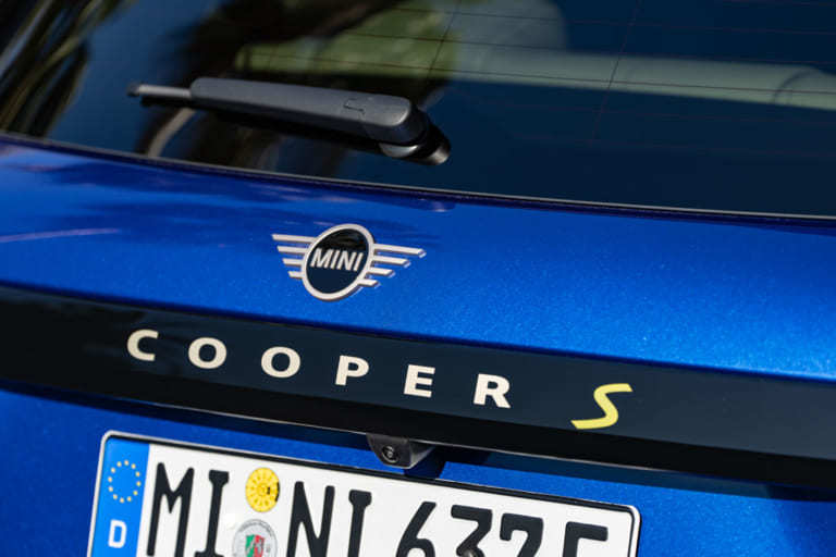 忘れられないドライビング体験を提供する一台。「MINI・クーパーSE」のゴーカート・フィーリング