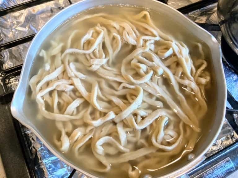 「ラーメン荘 これが好きだから」の『お土産豚ラーメン』をテイクアウト（JR西宮駅ちかく）【にしつーグルメ】