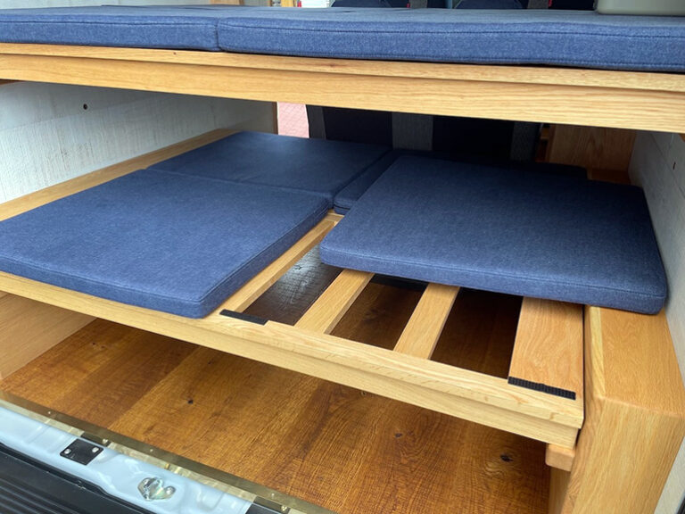 ハイエースより広いバンで旅をした！VANLIFEのリアルな使い心地