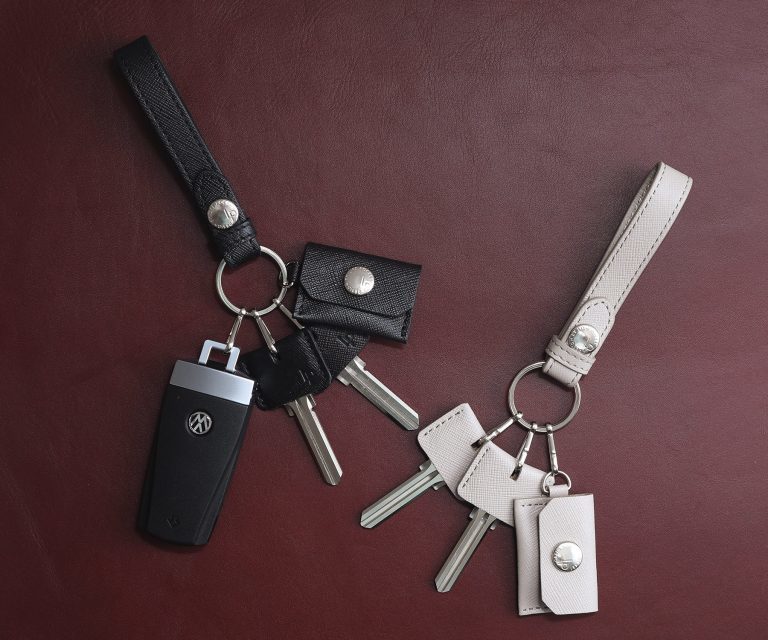 なくさないキーリング「LIFE POCKET Smart Key Ring SAFFIANO」発売