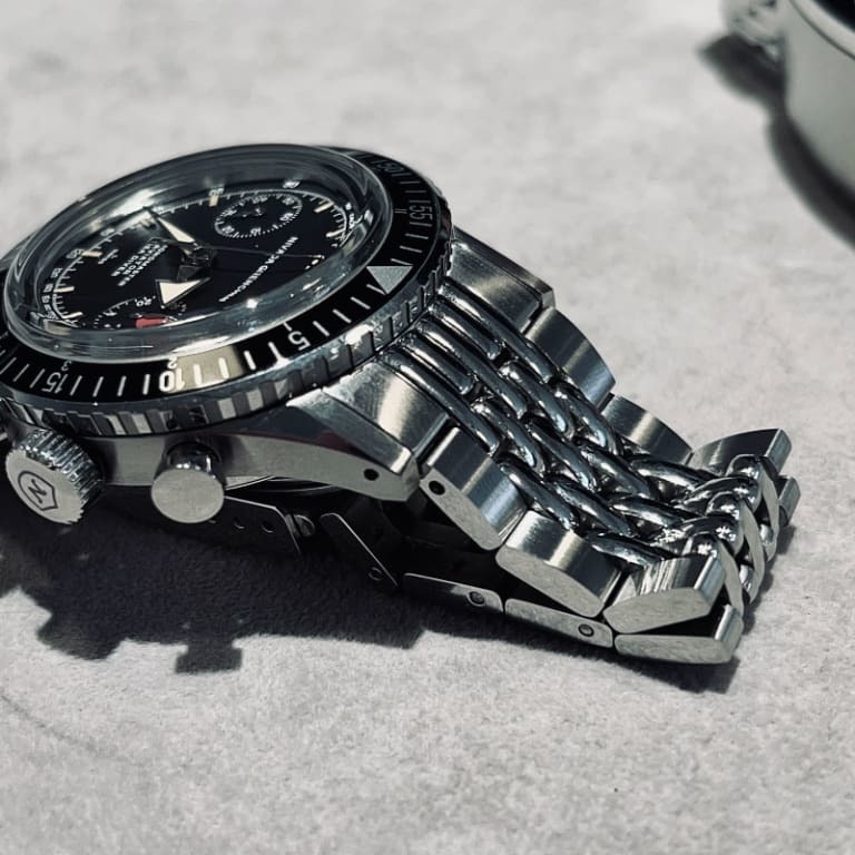 【価格破壊ウオッチを実機レビュー】新上陸を果たした、“ニバダ・グレンヒェン（Nevada Grenchen）”のクロノマスターブロードアロー