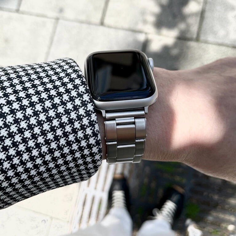 女性が選ぶ！メンズApple Watchバンドランキング1位は？番外編にはロレックス風も