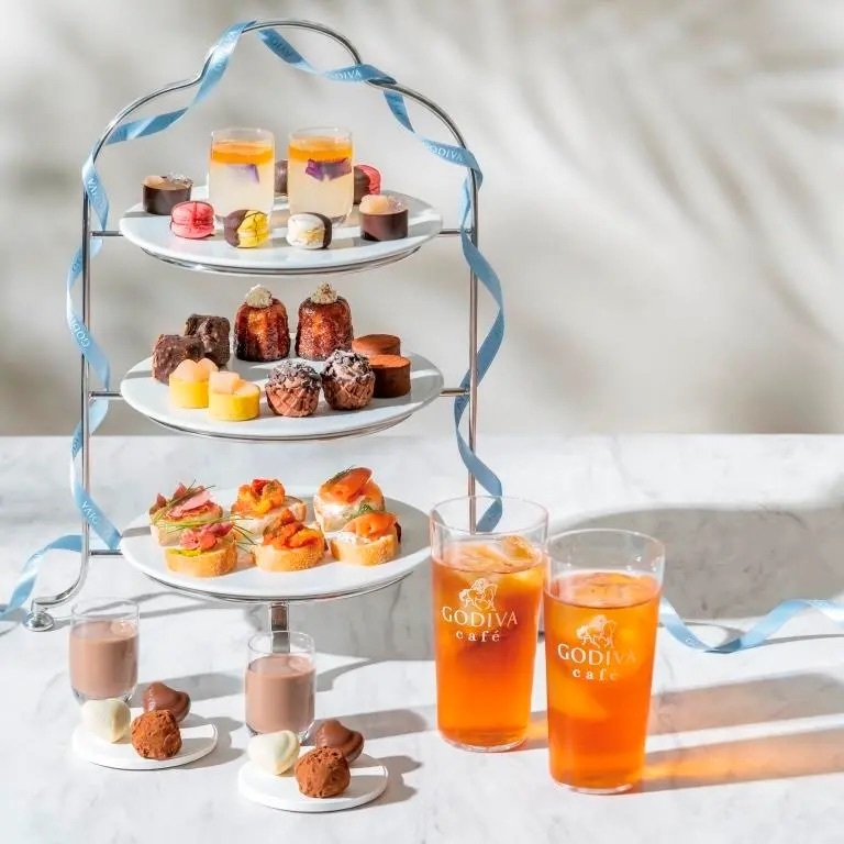 GODIVA caféから、ドラゴンフルーツや桃を使用した期間限定のスイーツを発売！盛夏のシーズナルメニュー＆アフタヌーンティーセット新メニュー
