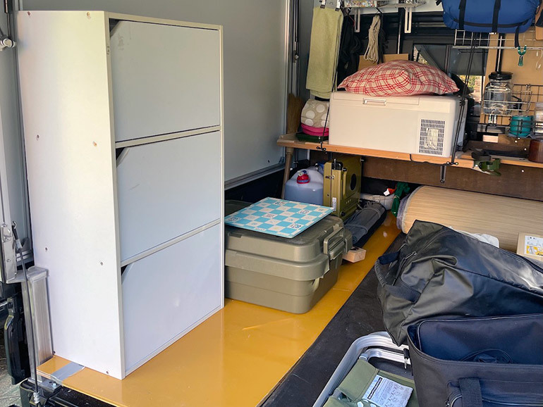 軽トラの荷台に身近なあの家具を置いてみたら利便性が飛躍的にアップした!