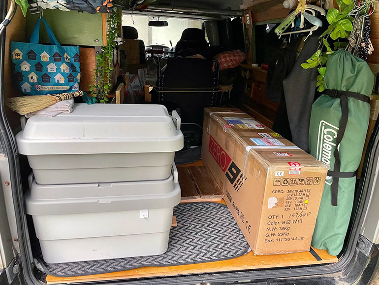 軽トラの荷台に身近なあの家具を置いてみたら利便性が飛躍的にアップした!