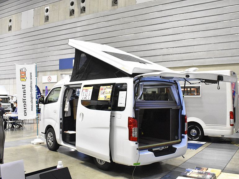 ハイエースも選べる！コンパクト&6名就寝のキャンピングカー！ポップアップルーフも標準装備！バンテック新潟　Diario POP Type-2
